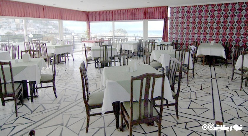 محوطه سرپوشیده رستوران اصلی هتل